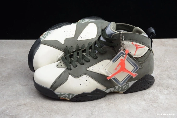 MaikeSneakers 7 Air x Patta Jordan Icicle AT3375-100 0726